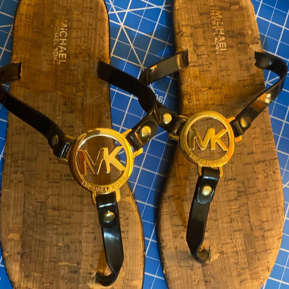 Michael Kors toe sandals